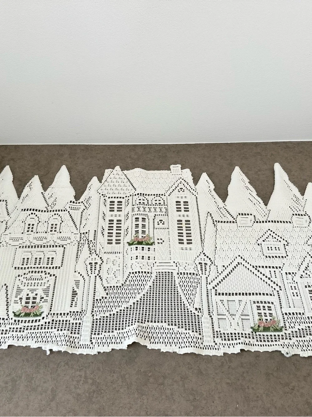 White Crochet Lace Table Runner with Village Cityscape House Motif Flowers 33”